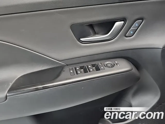 Hyundai Kona SX2 — Фото автомобиля 18