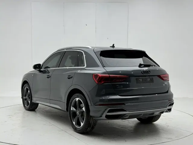 Audi Q3 — Фото автомобиля 6