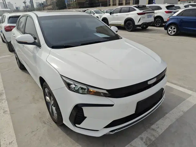 Geely Emgrand L — Фото автомобиля 3