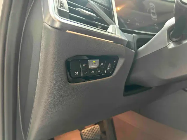 BMW 3 Series — Фото автомобиля 13