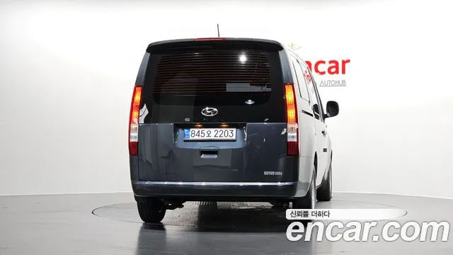 Hyundai Staria Staria Карго 3 места — Фото автомобиля 4