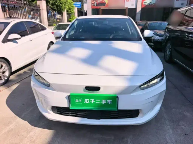 Geely Geometry Geely Geometry A 2022 Model Pro 430KM Travel Edition — Фото автомобиля 2