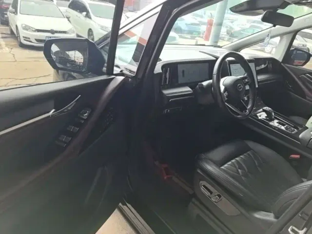 GAC Trumpchi M8 — Фото автомобиля 15
