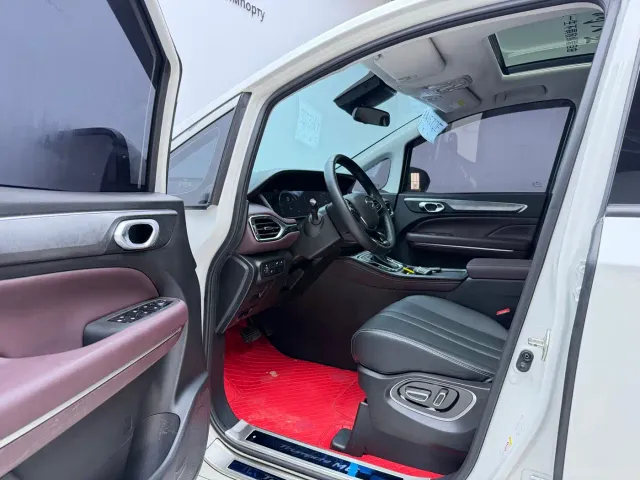 GAC Trumpchi M6 — Фото автомобиля 22