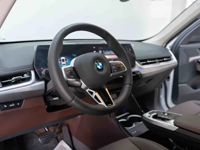 BMW X1 — Фото автомобиля 11