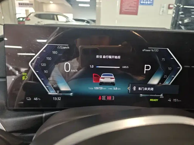 BMW i3 — Фото автомобиля 11