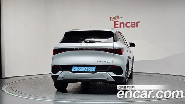 BYD Atto 3 — Фото автомобиля 2