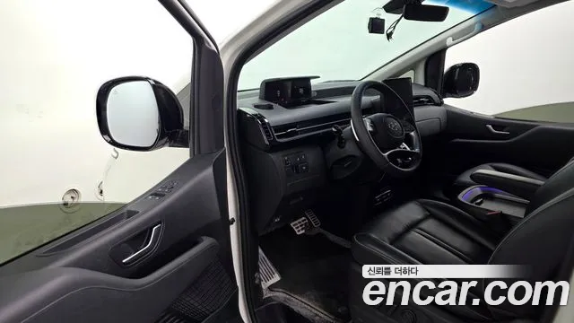 Hyundai Staria Staria L3.5 Lounge 9 мест — Фото автомобиля 7