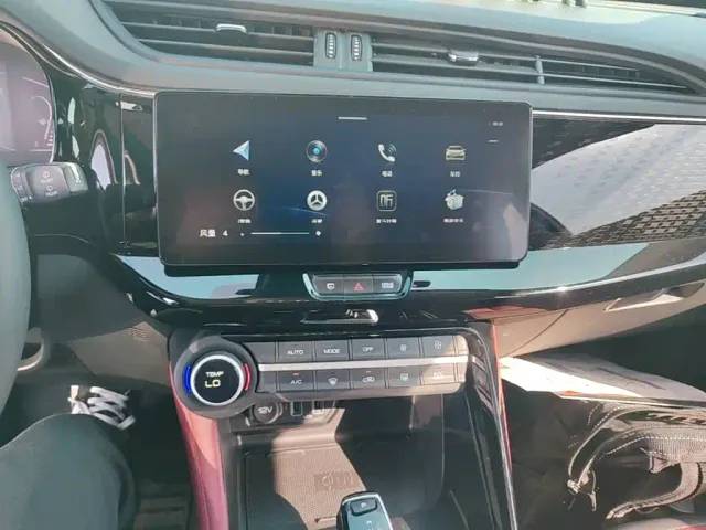 Dongfeng Fengshen AX7 — Фото автомобиля 12