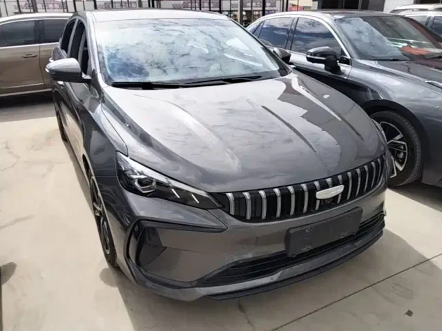 Geely Binrui — Фото автомобиля 3