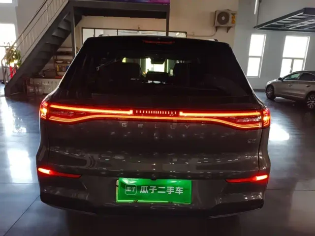 Geely Galaxy E5 — Фото автомобиля 5