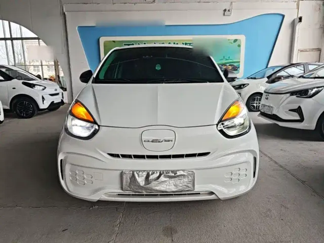 Roewe Clever — Фото автомобиля 2