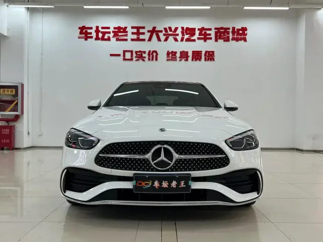Mercedes-Benz C-Class — Фото автомобиля 2