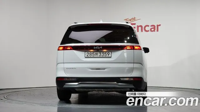 Kia Canival Carnival 4 поколение Бензин 7 мест Signature — Фото автомобиля 4