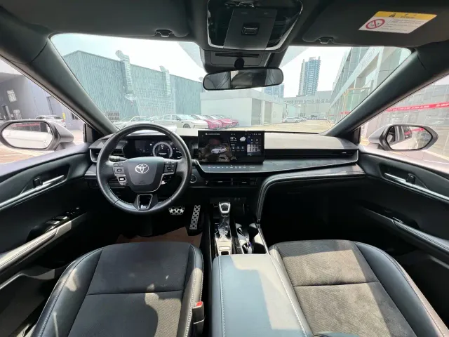 Toyota Camry — Фото автомобиля 7