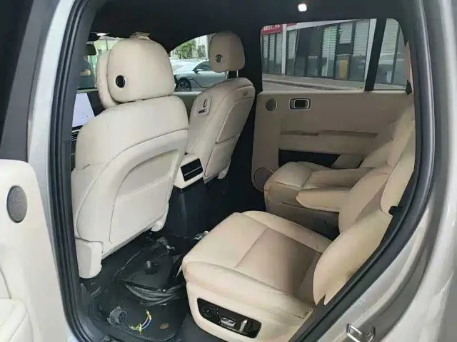 Li Auto L9 — Фото автомобиля 5