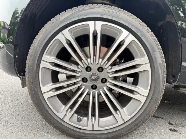 Land Rover Range Rover — Фото автомобиля 15