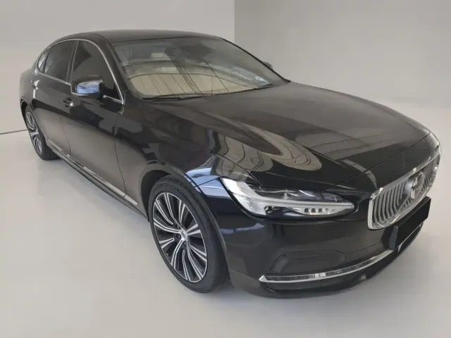 Volvo S90 — Фото автомобиля 3