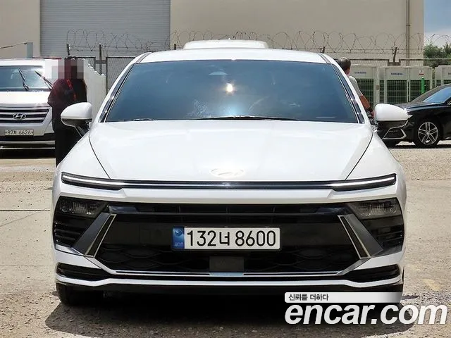 Фотография автомобиля — Hyundai Sonata DN8