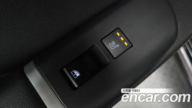 Hyundai Grandeur Grandeur (GN7) 2.5 Бензин 2WD — Фото автомобиля 27