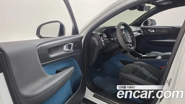 Volvo C40 C40 Recharge — Фото автомобиля 10