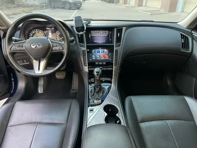 Infiniti Q50L — Фото автомобиля 7