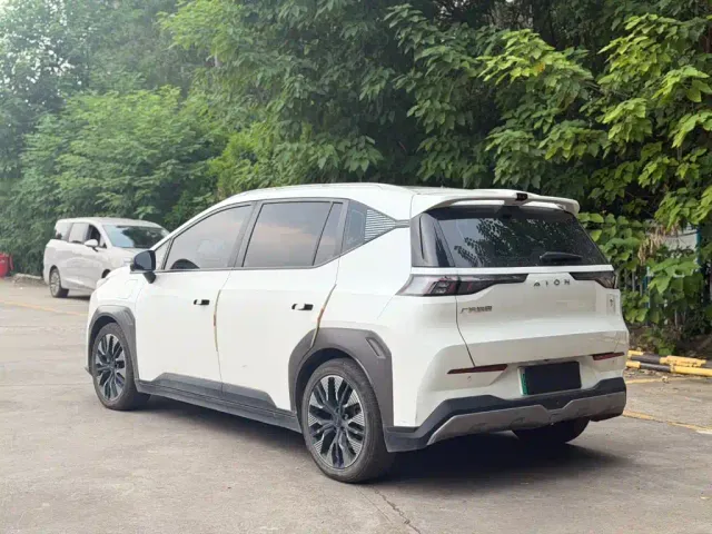 GAC Aion Y — Фото автомобиля 8