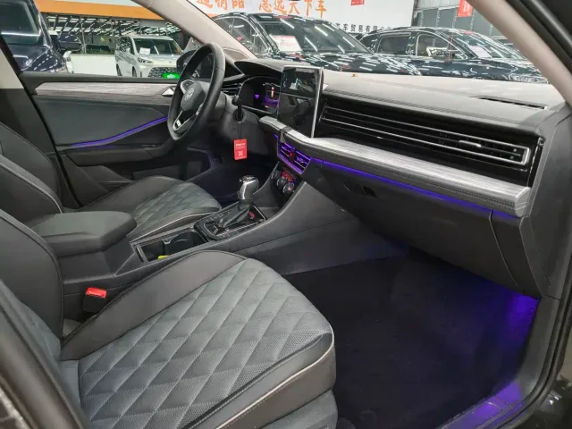Volkswagen Sagitar — Фото автомобиля 6