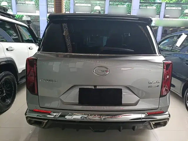 GAC Trumpchi GS8 — Фото автомобиля 5