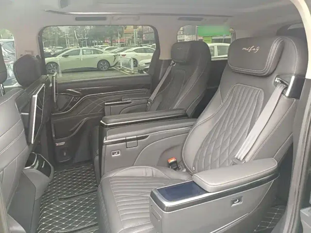 Maxus Dajia 9 — Фото автомобиля 16