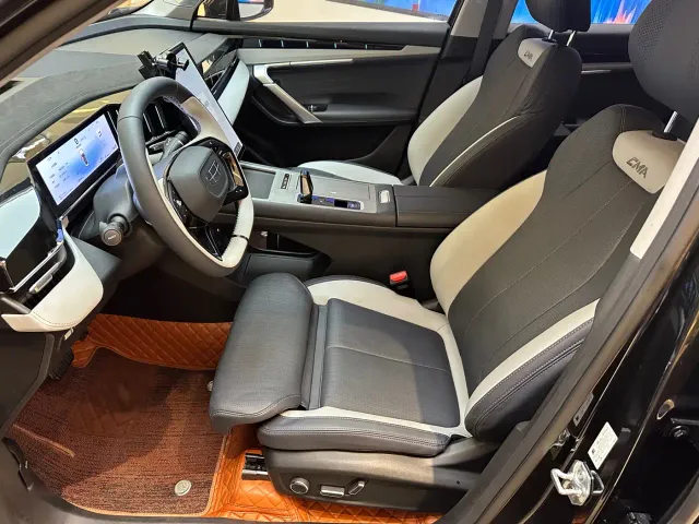 Geely Boyue L — Фото автомобиля 5