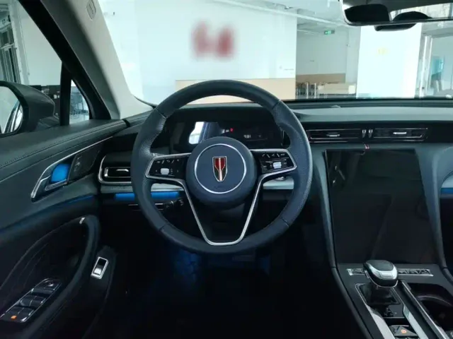 Hongqi H5 — Фото автомобиля 16