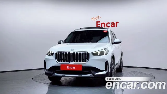 BMW X1 U11 — Фото автомобиля 3