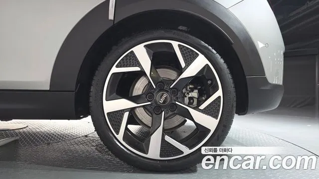 MINI Cooper 4th Gen — Фото автомобиля 6