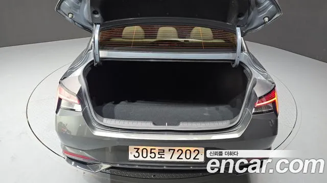 Hyundai AVANTE Avante (CN7) — Фото автомобиля 27