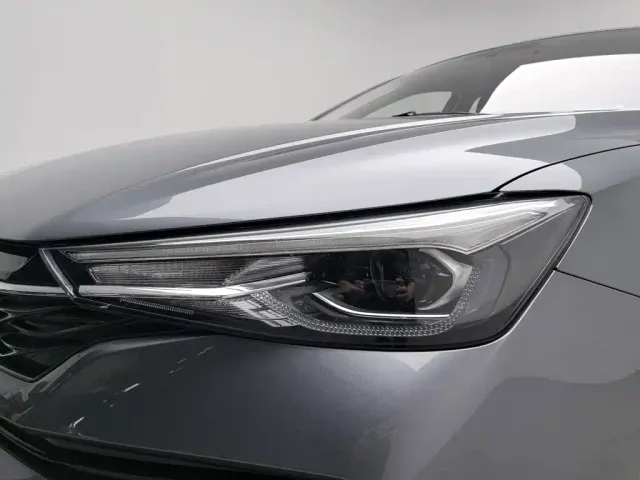 Roewe i5 — Фото автомобиля 7