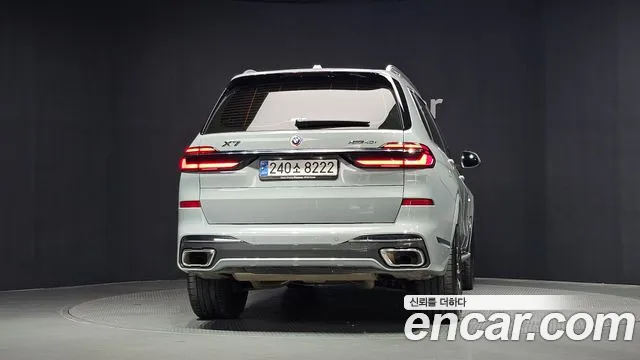 BMW X7 — Фото автомобиля 3