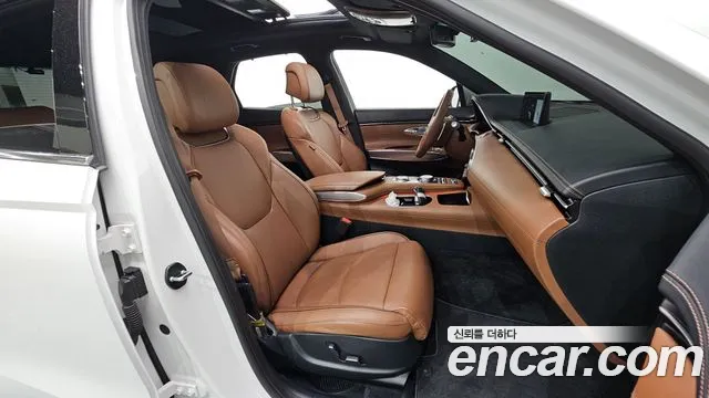 Genesis GV70 2.5T Бензин AWD — Фото автомобиля 23