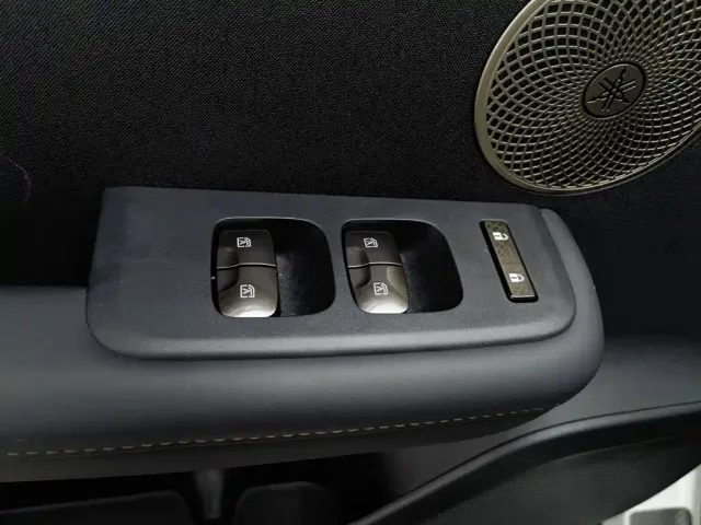 Toyota BoZhi 3X — Фото автомобиля 9