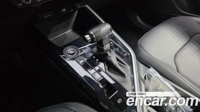 Kia Niro The All New — Фото автомобиля 12