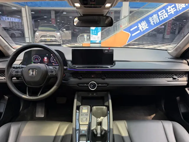 Honda Accord — Фото автомобиля 11
