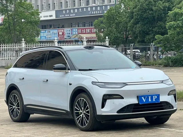 Leapmotor C11 — Фото автомобиля 3