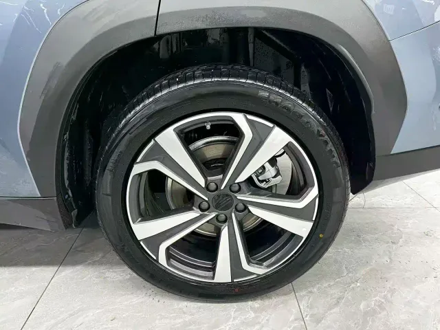 Geely Boyue L — Фото автомобиля 24