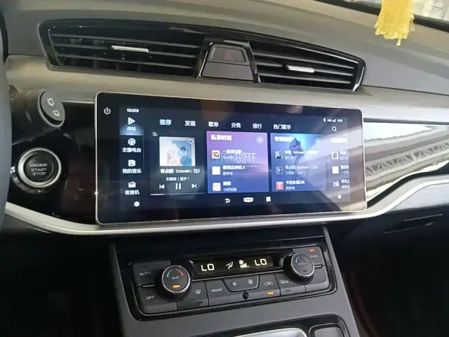 Geely Boyue — Фото автомобиля 12