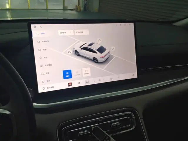 Geely Galaxy Stellar 6 — Фото автомобиля 12