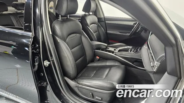 Hyundai Grandeur New — Фото автомобиля 12