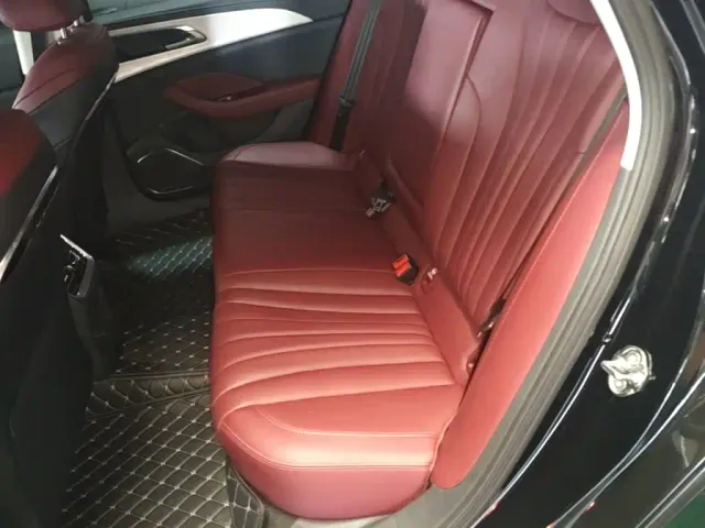 Hongqi H5 — Фото автомобиля 16