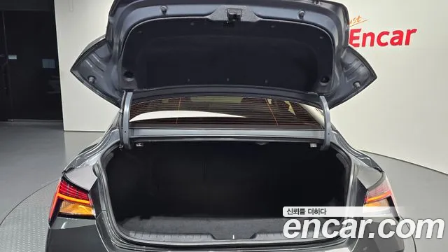 Hyundai Avante CN7 — Фото автомобиля 30