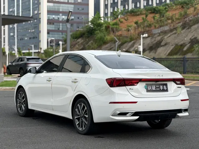 Kia K3 — Фото автомобиля 9