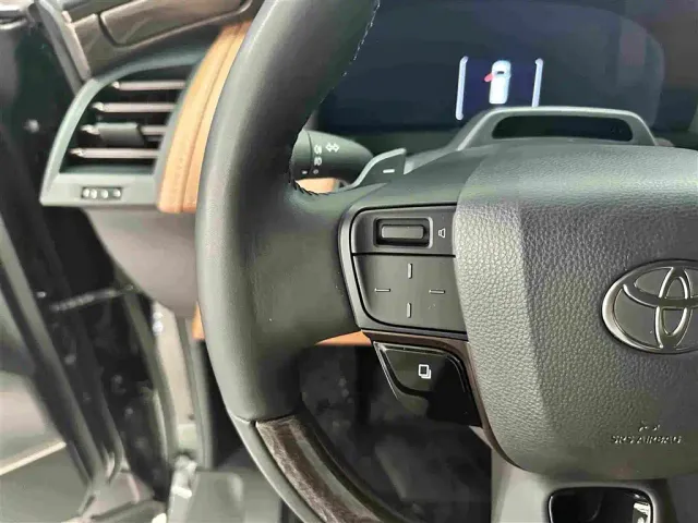 Toyota Alphard — Фото автомобиля 8